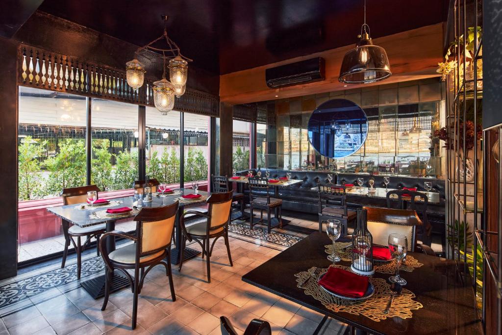 Amdaeng Bangkok Riverside Hotel - Resim 22