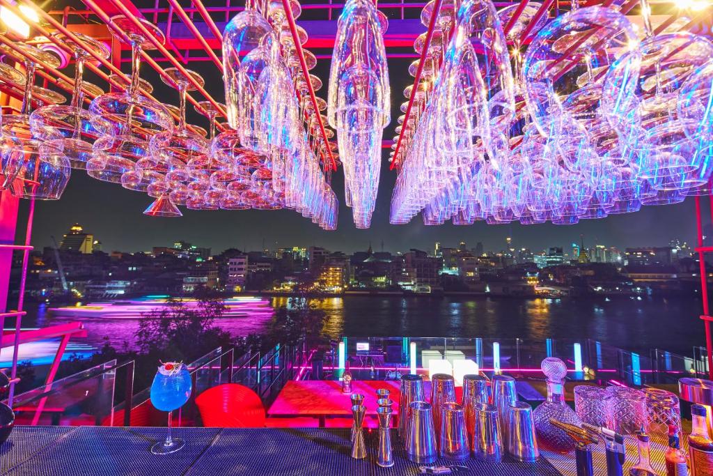 Amdaeng Bangkok Riverside Hotel - Resim 5