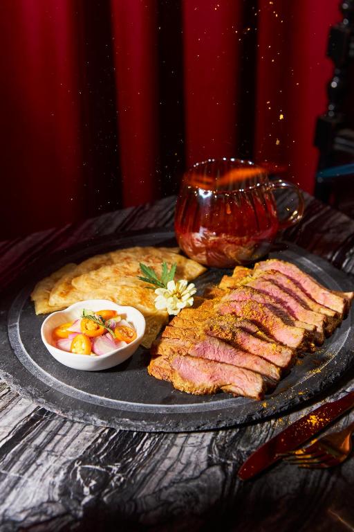 Amdaeng Bangkok Riverside Hotel - Resim 35