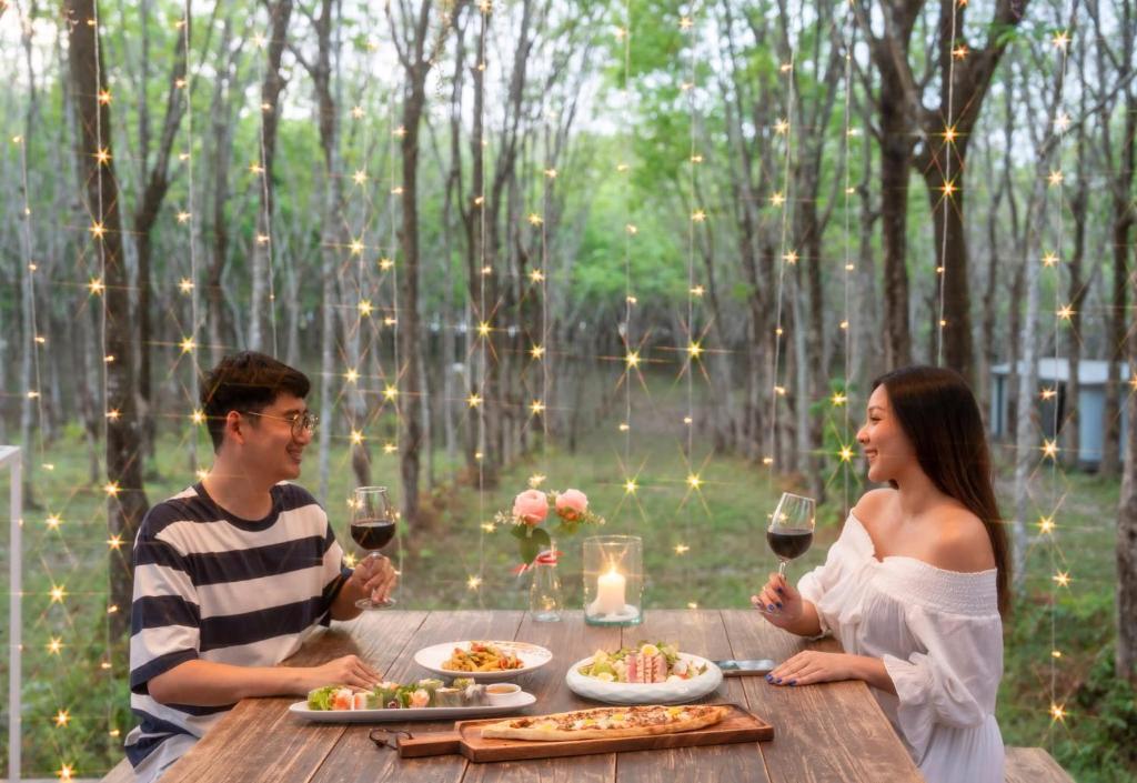 Timber Society Boutique Hideaway - Resim 11