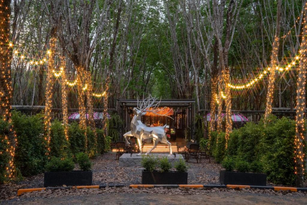 Timber Society Boutique Hideaway - Resim 16