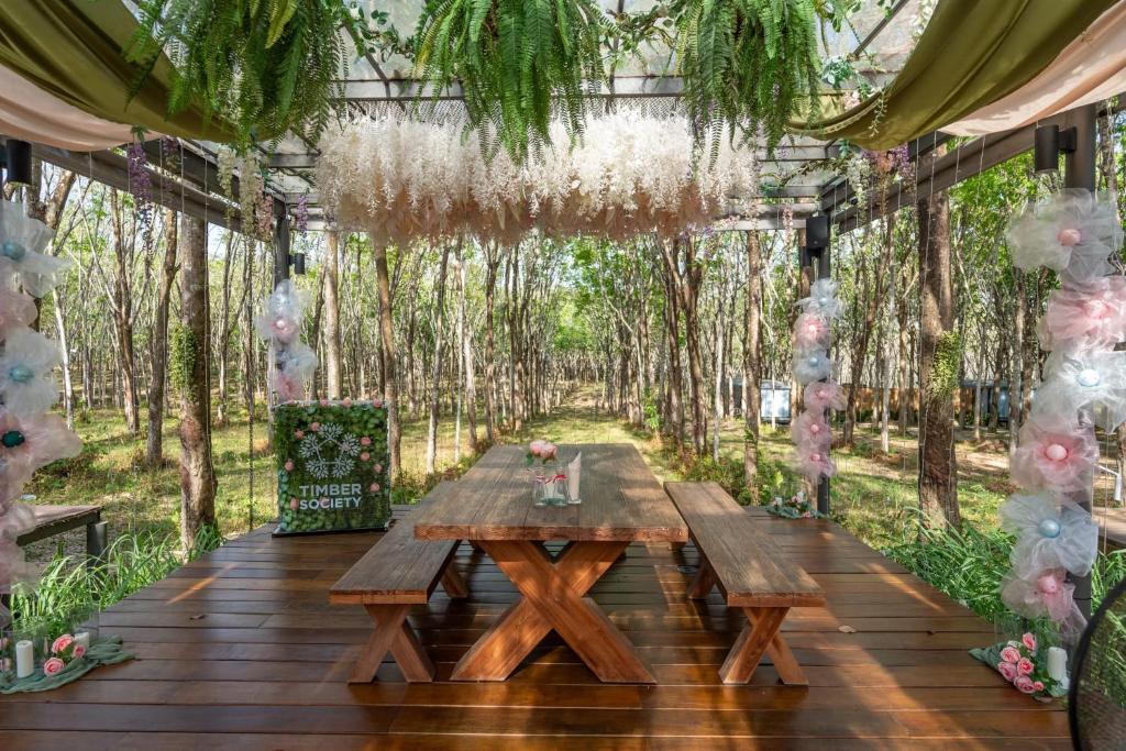 Timber Society Boutique Hideaway - Resim 41