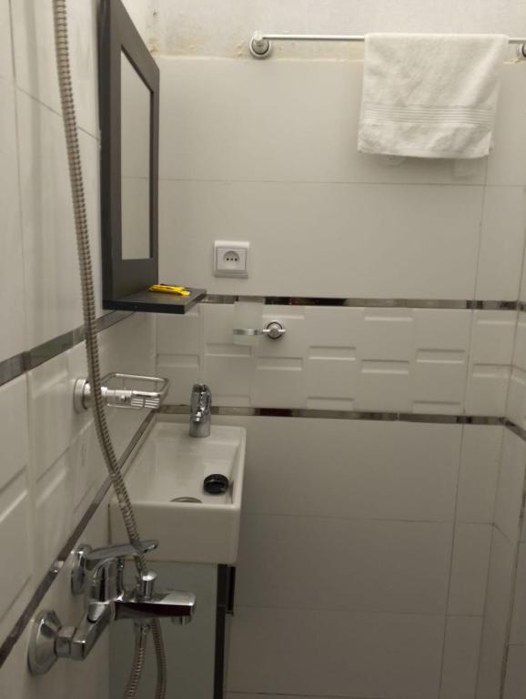Koupelna v ubytování Ziryab Room