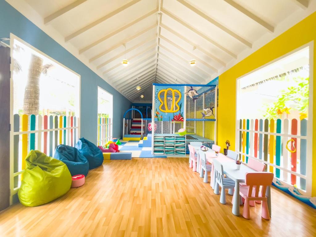 Bazén v ubytování Cocoon Maldives - All Inclusive nebo v jeho okolí