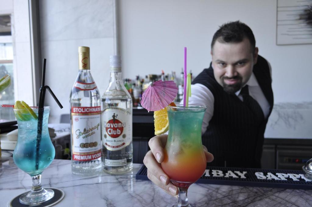 Напитки в Sun Hall Hotel