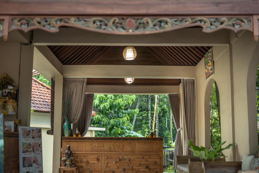 Zahrada ubytování Abhirama Villas and Spa