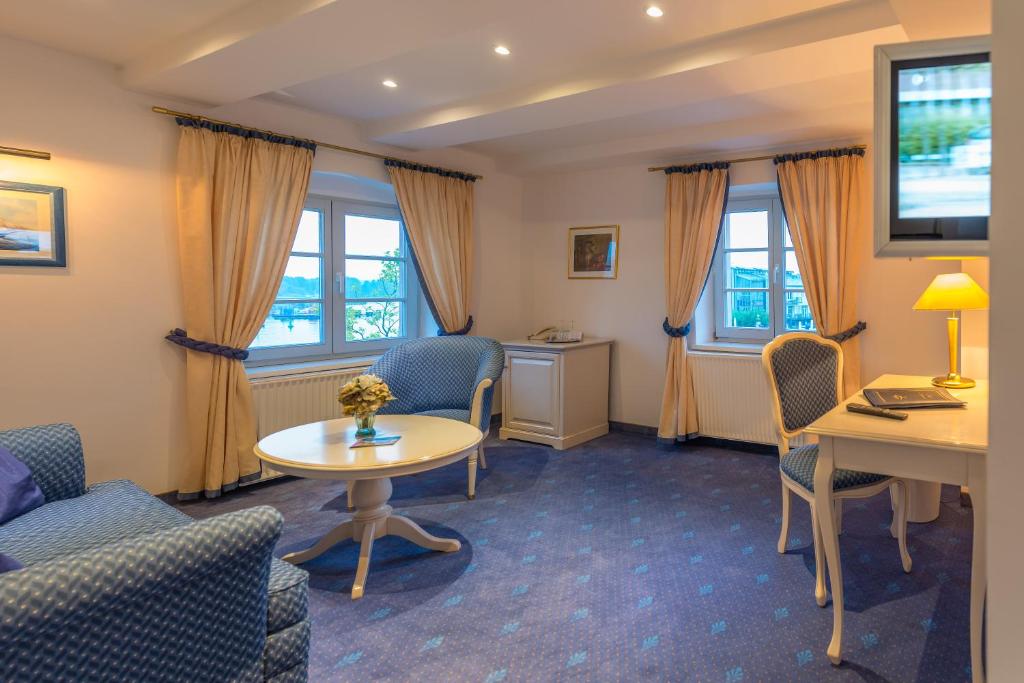 Hotel Am Yachthafen - 12