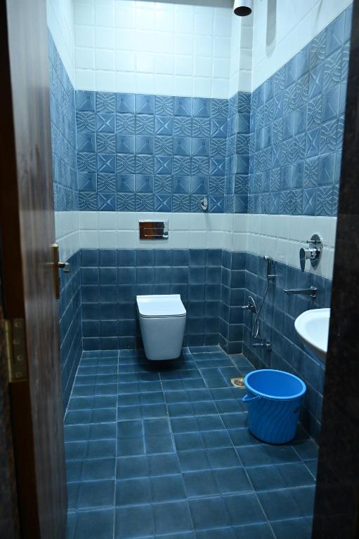 Koupelna v ubytování HOTEL DEV KRIPA Datia