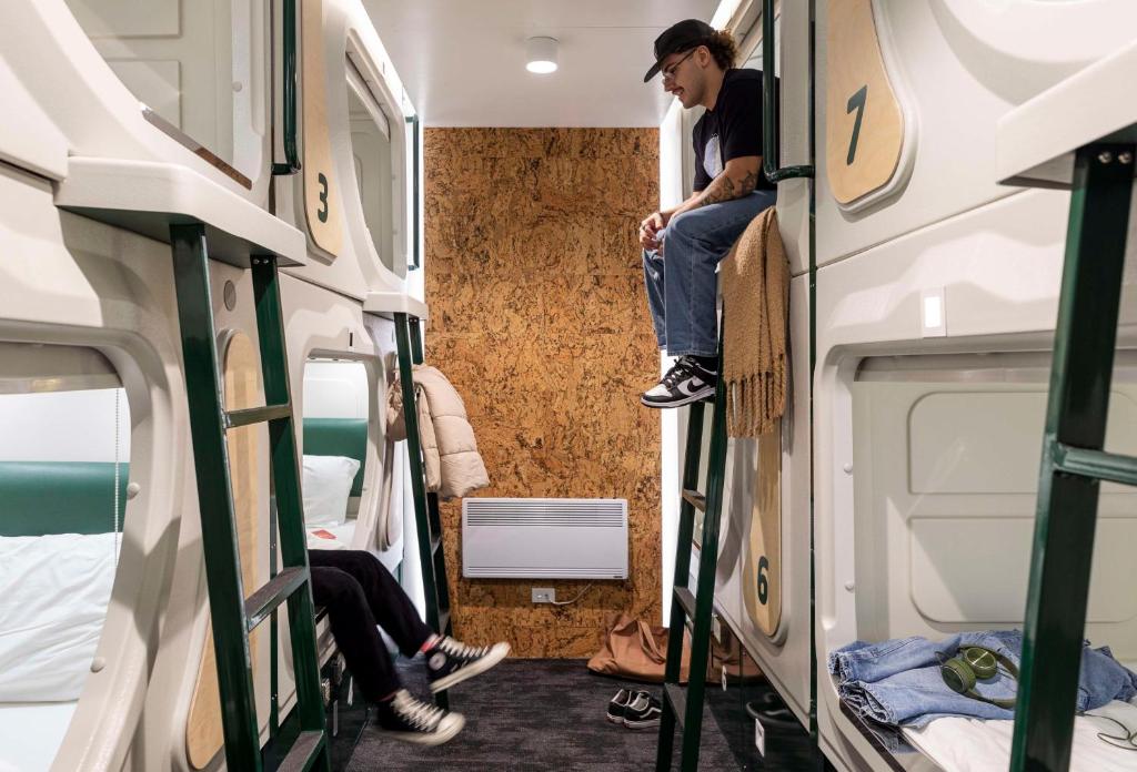 LyLo Queenstown - Resim 3