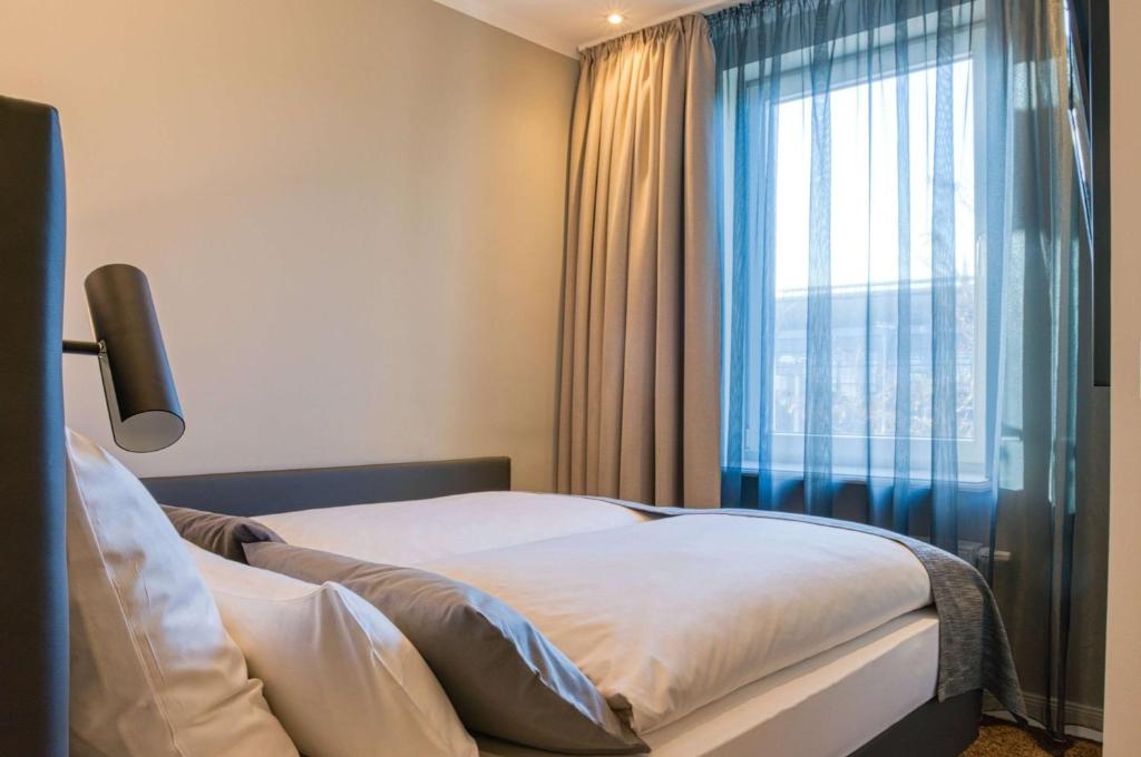 Boutique 53 & 56 Hamburg City, Trademark Collection by Wyndham - Resim 7