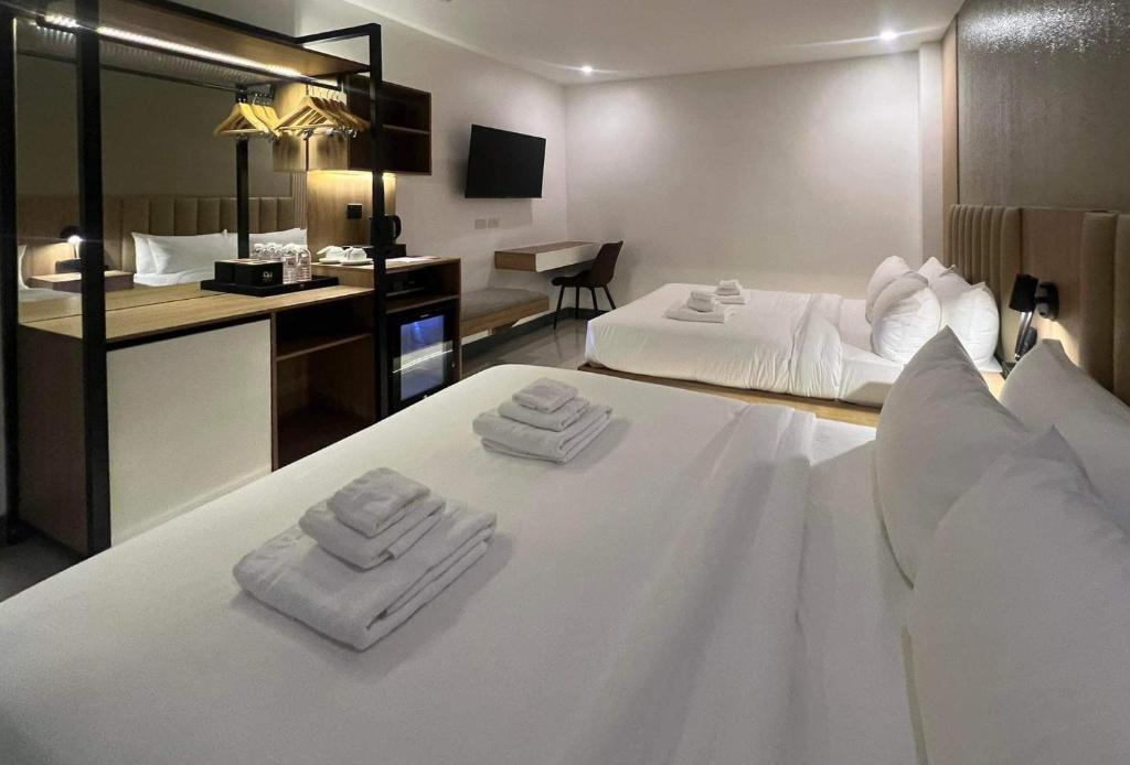 Dreamweavers Hotel by RedDoorz - Estudio