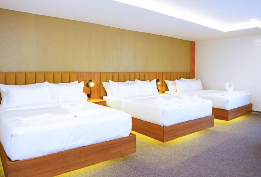 Dreamweavers Hotel by RedDoorz - Suite Ejecutiva