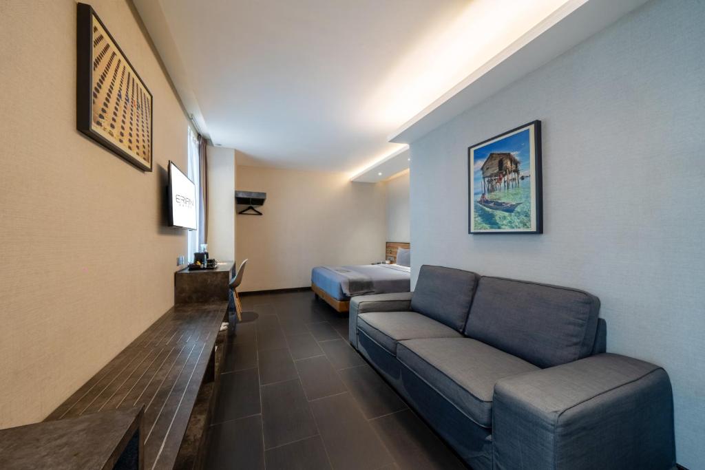 Posezení v ubytování Erian Hotel