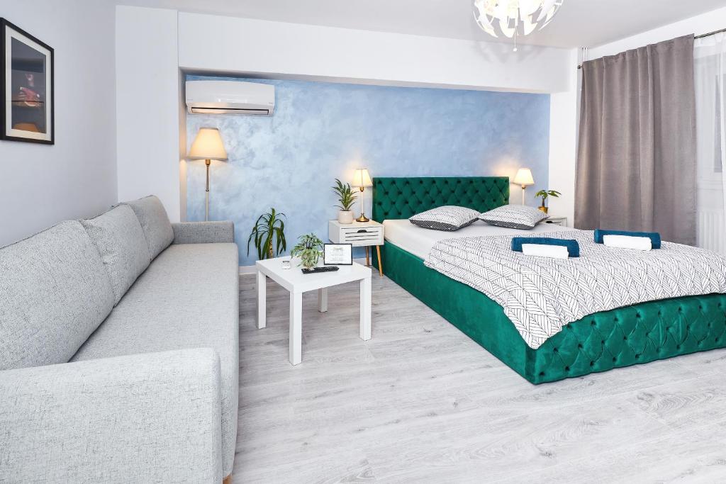 Ένα ή περισσότερα κρεβάτια σε δωμάτιο στο Marcos Apartments - self check-in