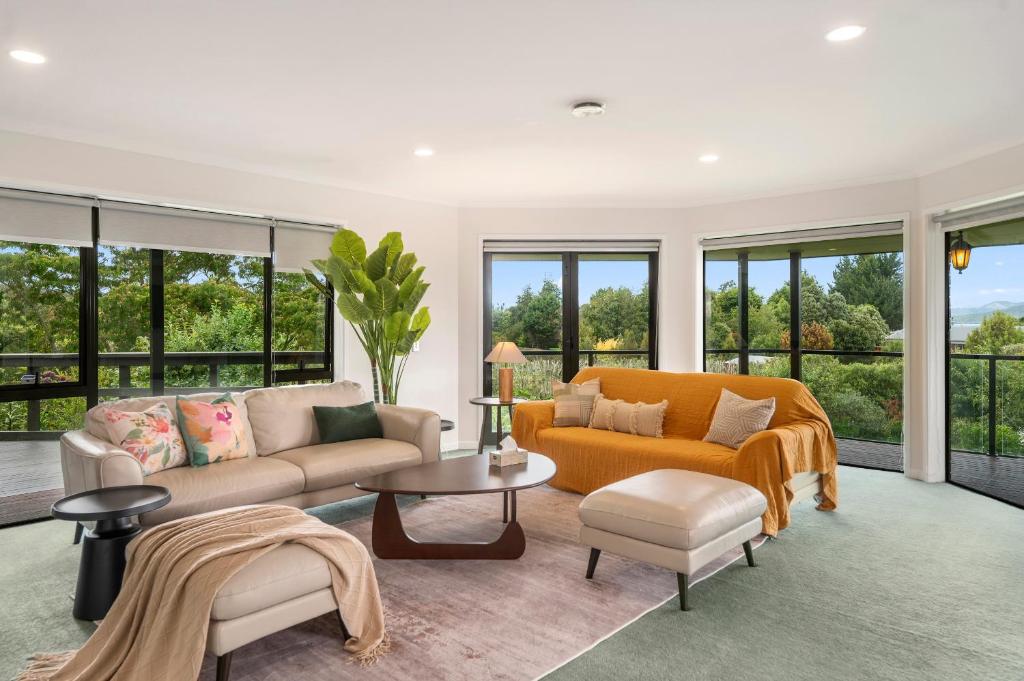 Rotorua Family Retreat Hamurana 10000sqm Lawn - Resim 1