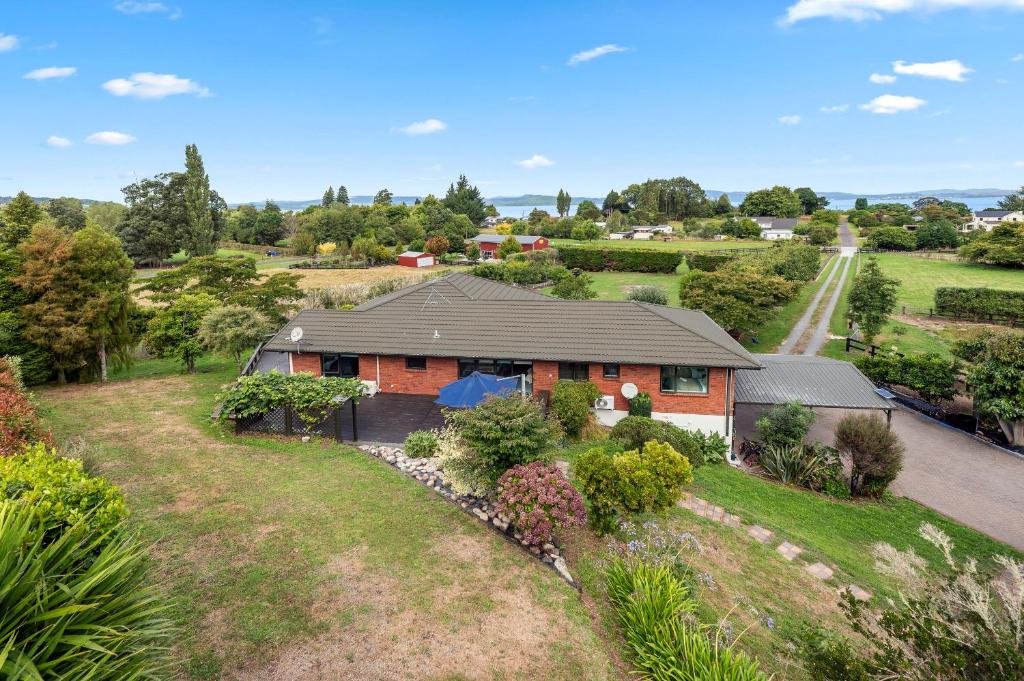 Rotorua Family Retreat Hamurana 10000sqm Lawn - Resim 2