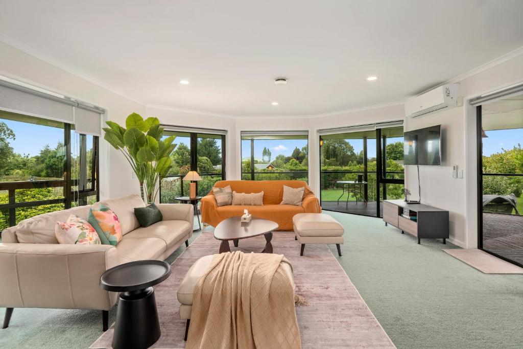 Rotorua Family Retreat Hamurana 10000sqm Lawn - Resim 7