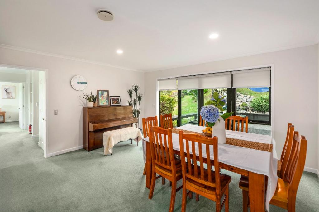 Rotorua Family Retreat Hamurana 10000sqm Lawn - Resim 4