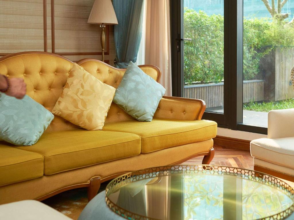 Grand Mercure Hanoiにあるシーティングエリア