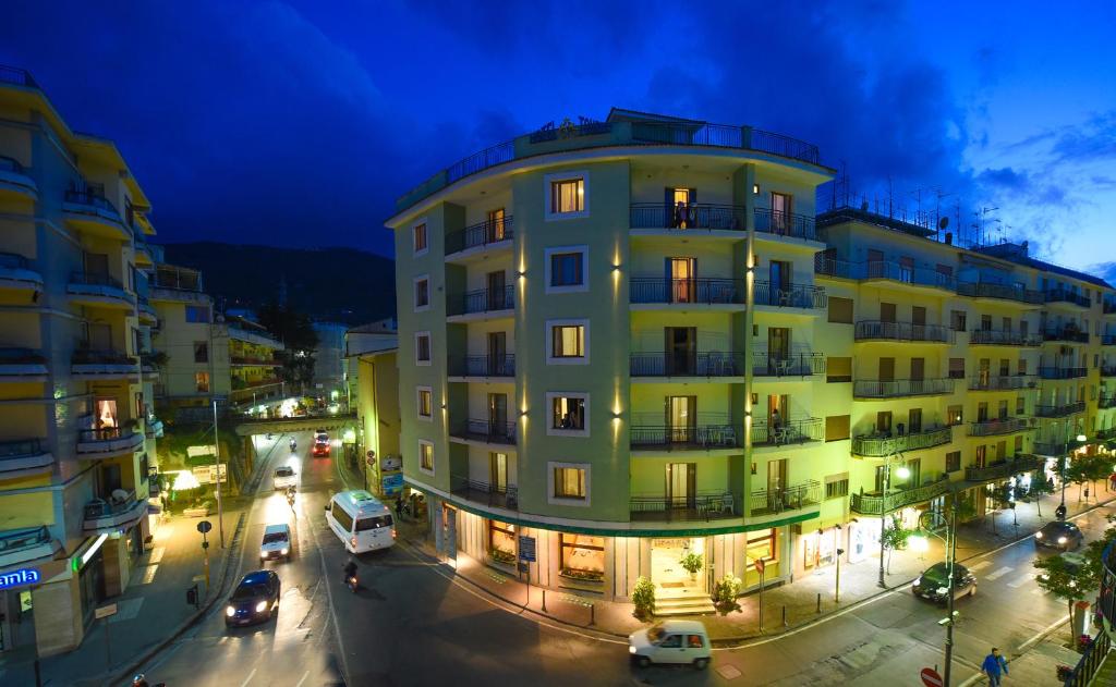 Budova, kde se hotel nachází