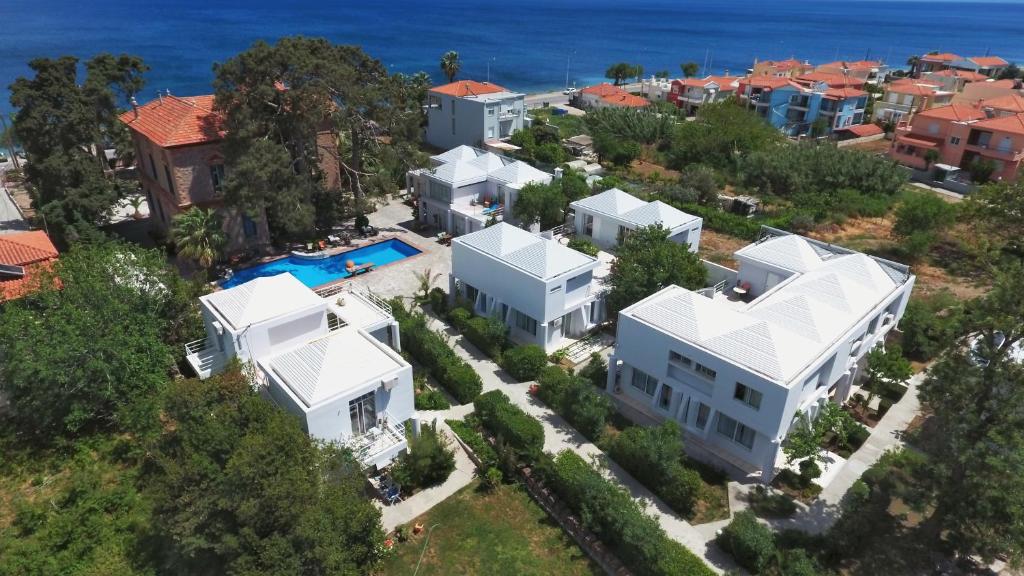 Bazén v ubytování Loriet Hotel nebo v jeho okolí