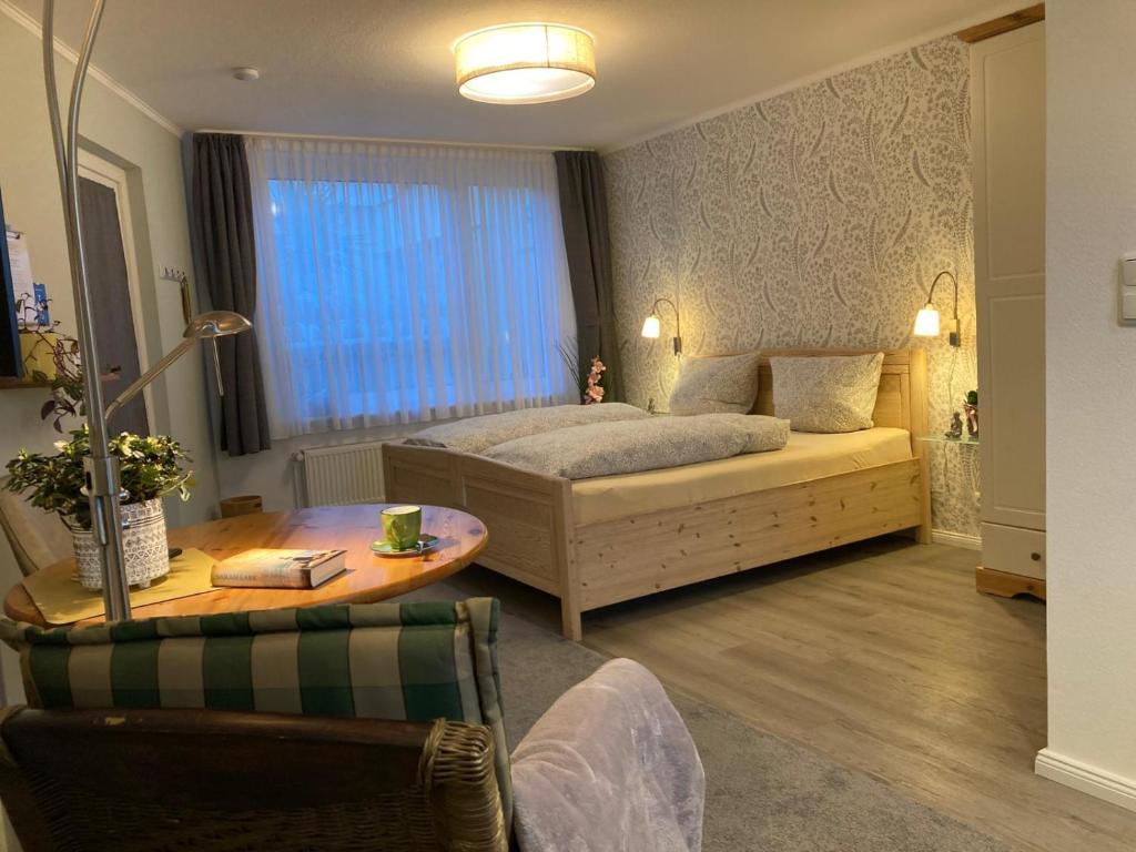 Postel nebo postele na pokoji v ubytování Gästehaus Langhals