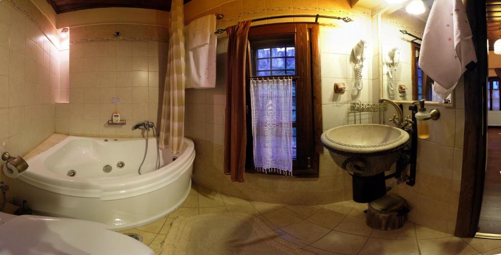 Petrino Guesthouse - Resim 33