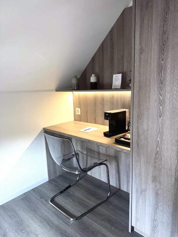 Kuchyň nebo kuchyňský kout v ubytování Hôtel de l'Ecluse
