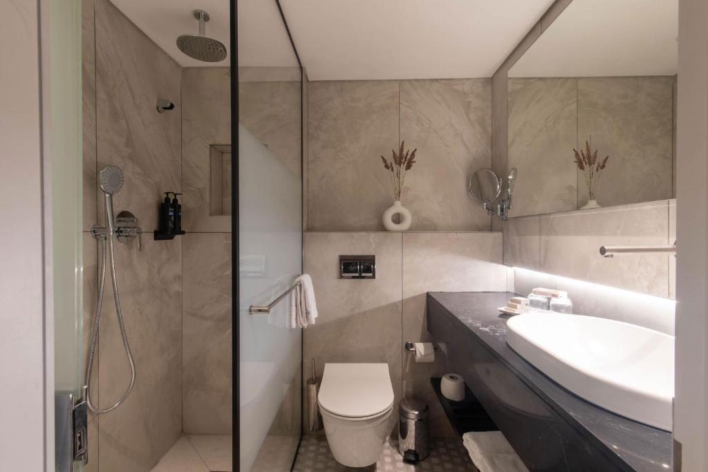 Koupelna v ubytování Caesar Premier Jerusalem Hotel
