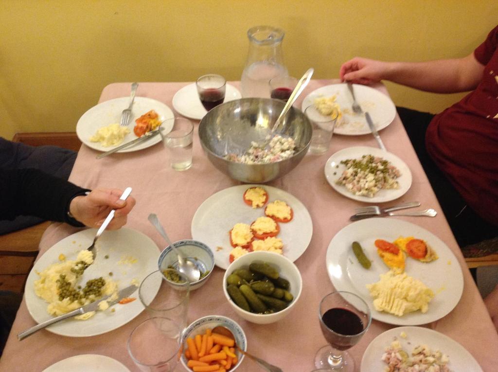 Jídlo v hostelu nebo okolí