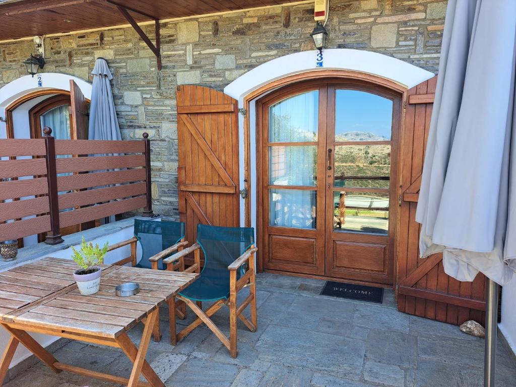 Balkón nebo terasa v ubytování Smaragdi Luxury Apartments