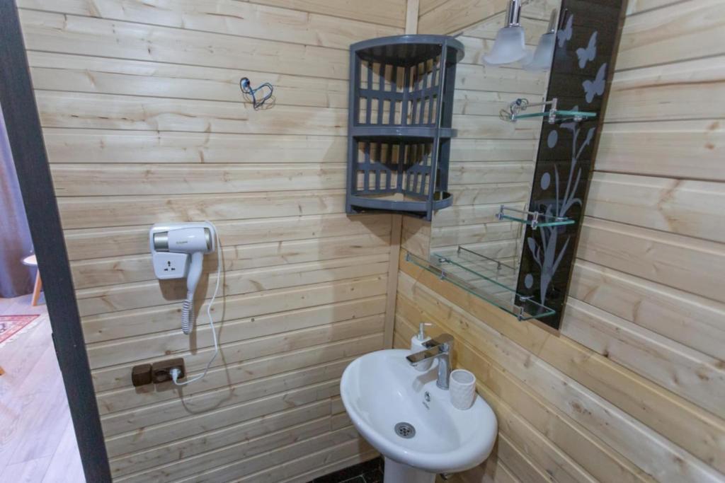 Koupelna v ubytování Inga Jafaridze Guesthouse Pele