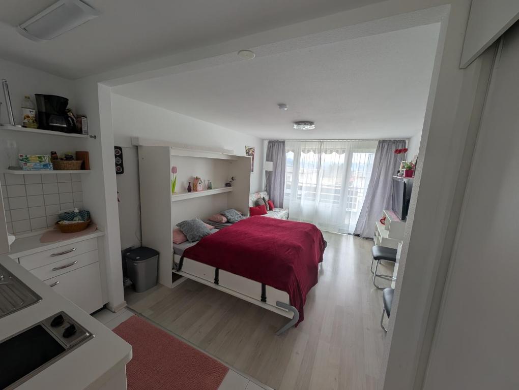 Postel nebo postele na pokoji v ubytování Appartement Allgäu-Sonne mit Sauna und Pool