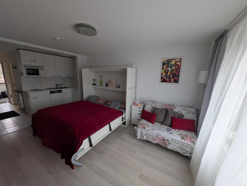 Postel nebo postele na pokoji v ubytování Appartement Allgäu-Sonne mit Sauna und Pool