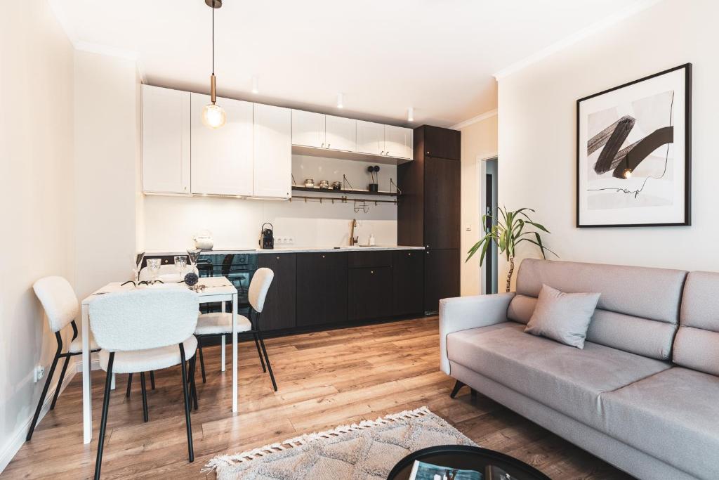 Pure Rental Premium Apartments - Free Parking & AC - Apartamento De Dos Dormitorios Con Balcón