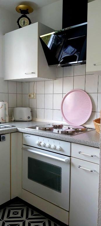 Kuchyň nebo kuchyňský kout v ubytování Ferienwohnung in Radeberg bei Dresden