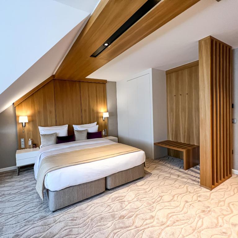 
Deluxe Queen Room with Two Queen Beds
