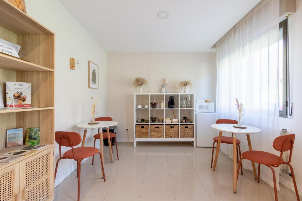 Kuchyň nebo kuchyňský kout v ubytování Hostal Lóbrega