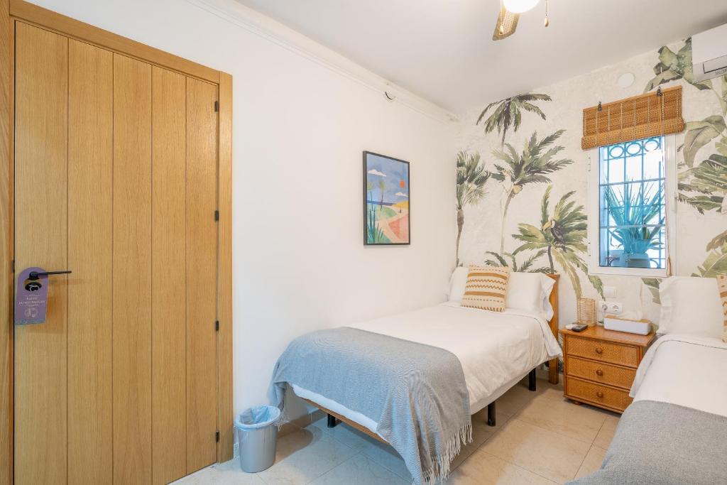 Las Brisas Estepona - Twin Room With Private Bathroom