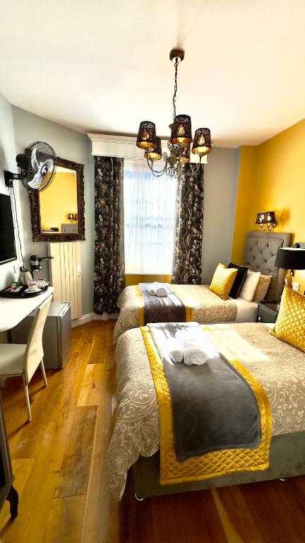 Piccolino Hyde Park Hotel photo