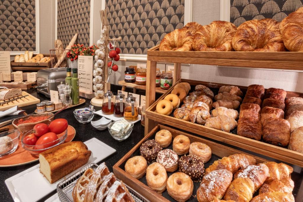 Catalonia Las Cortes - Resim 17