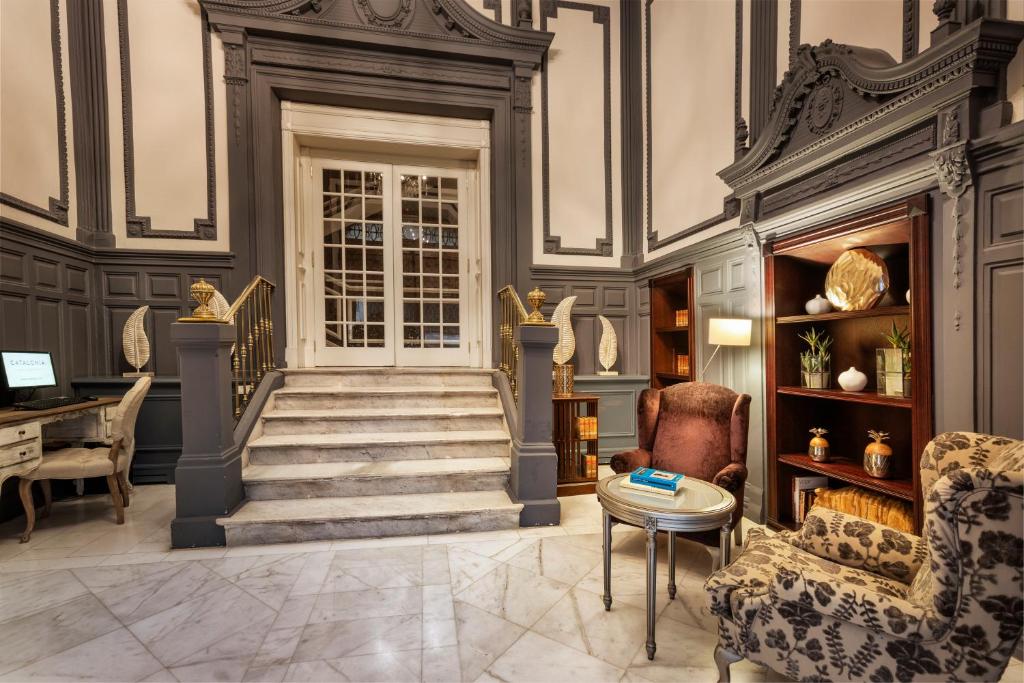 Catalonia Las Cortes - Resim 30