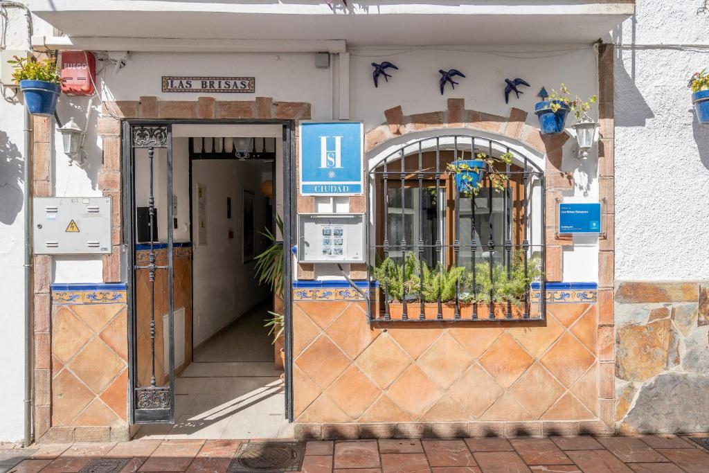 Exteriér alebo vchod do ubytovania Las Brisas Estepona