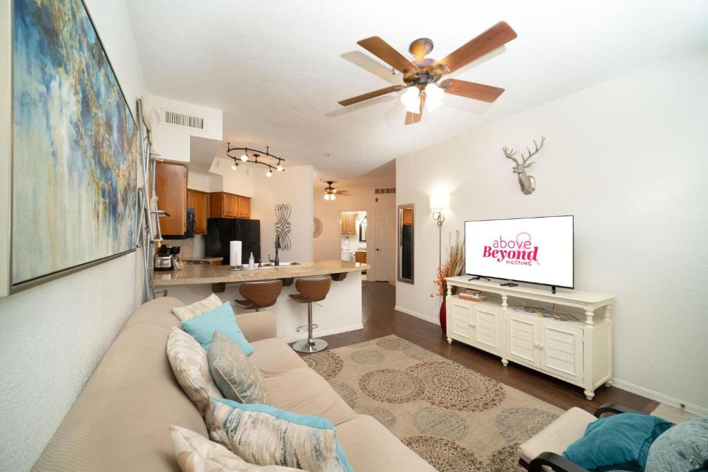 Μια τηλεόραση ή/και κέντρο ψυχαγωγίας στο The Cozy Enclave