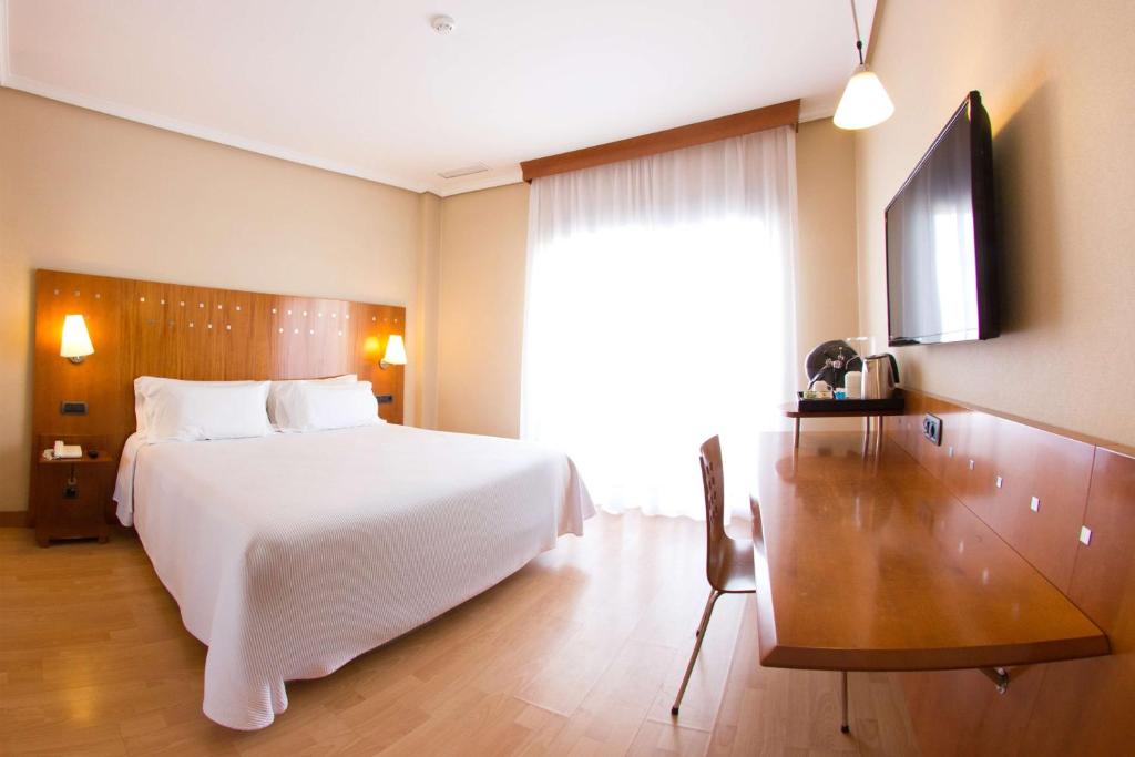 NH San Pedro de Alcántara - Resim 9