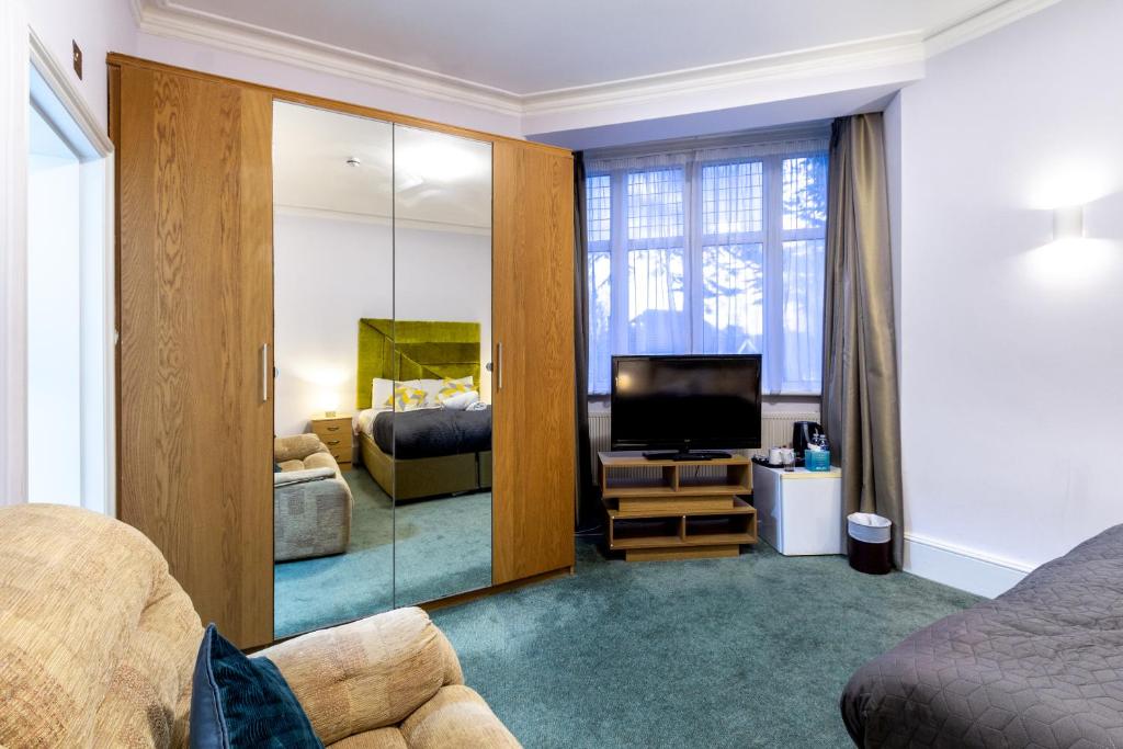 London Gatwick Inn - Resim 22