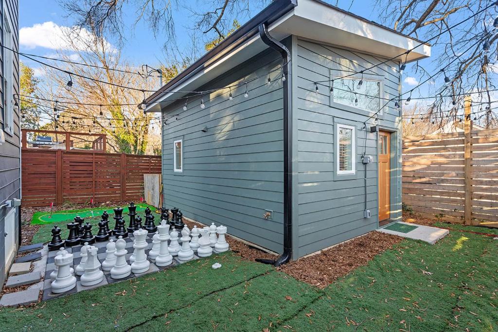 Zahrada ubytování The Acorn - Tiny House in HISTORIC OAKWOOD