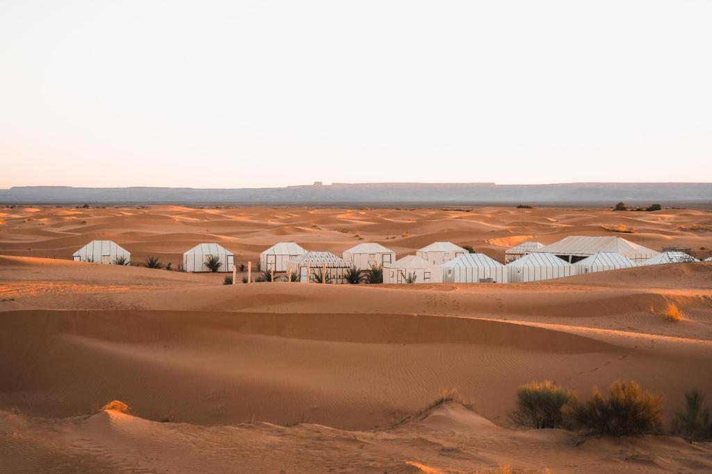 Příroda nedaleko luxury tent