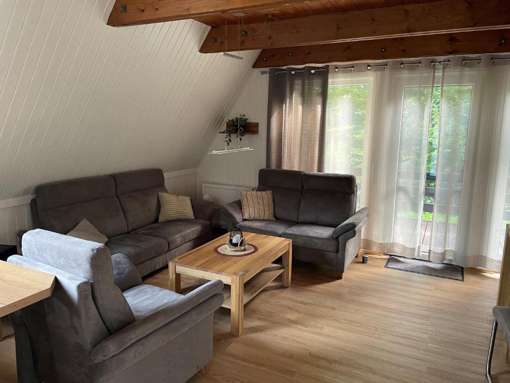 Posezení v ubytování Ferienhaus Ida am Twistesee