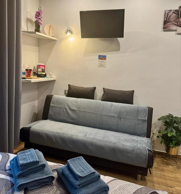 Cristina's House - Large Double Room